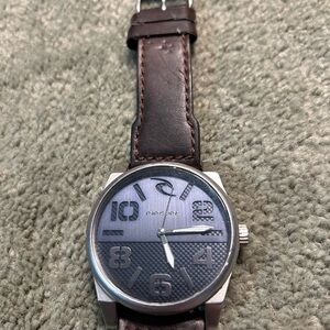 Vintage Rip curl Leather Core Men’s Surf Watch A2573 Flyer 44mm Water Resistance